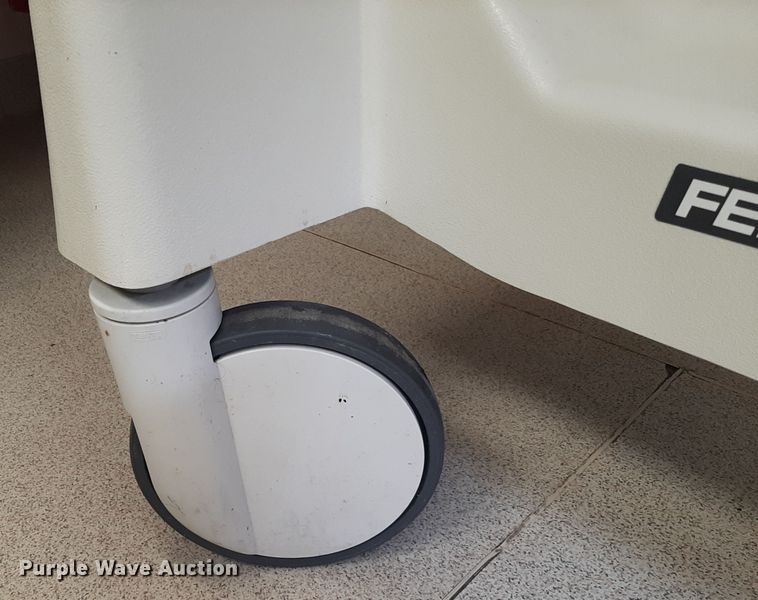 image for item OF9652 Ferno 101-H medical table