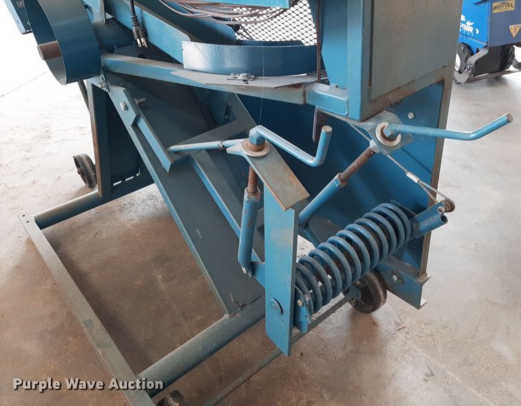 image for item OF9656 Iron Mike MP-5  pitching machine