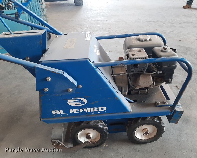 image for item OF9657 Blue Bird  sod cutter