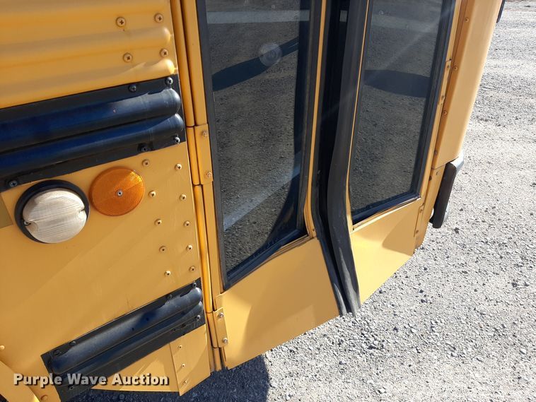 image for item OF9658 2003 Thomas  school bus