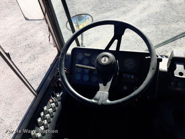 image for item OF9658 2003 Thomas  school bus