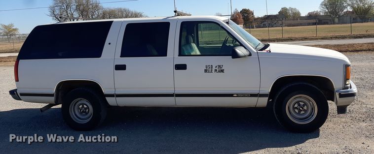 image for item OF9659 1999 Chevrolet Suburban 1500  SUV