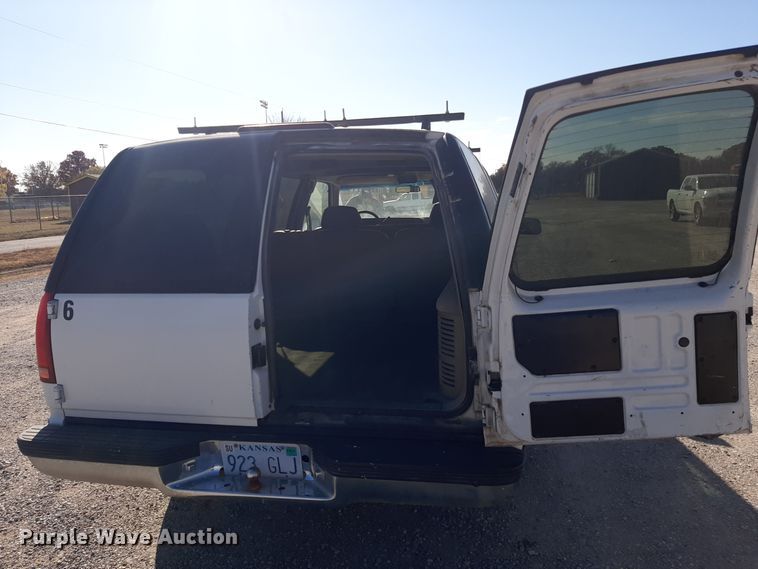 image for item OF9659 1999 Chevrolet Suburban 1500  SUV