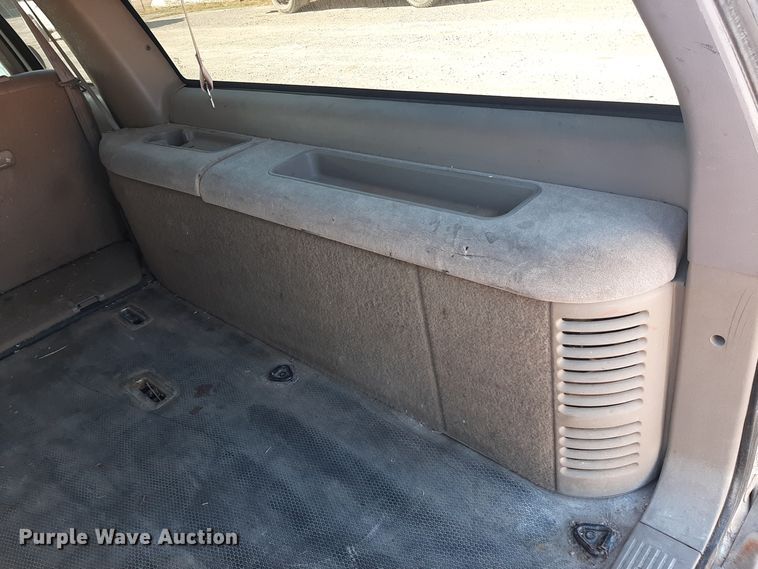 image for item OF9659 1999 Chevrolet Suburban 1500  SUV