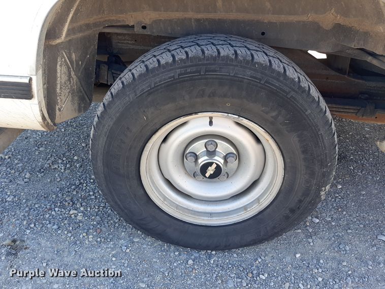 image for item OF9659 1999 Chevrolet Suburban 1500  SUV