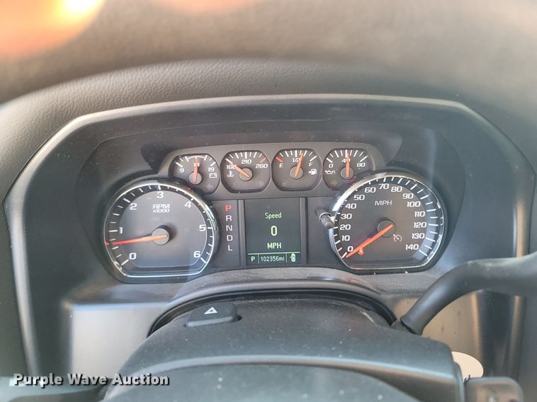 image for item OG9346 2018 Chevrolet Silverado 1500  Double Cab pickup truck