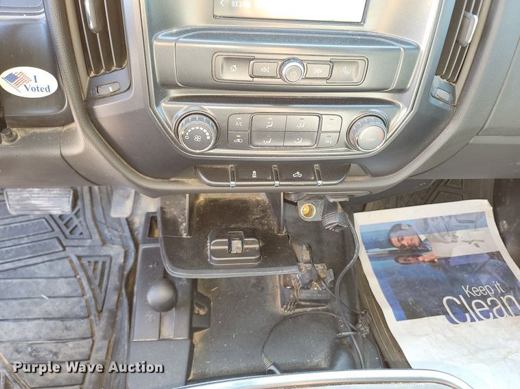 image for item OG9346 2018 Chevrolet Silverado 1500  Double Cab pickup truck