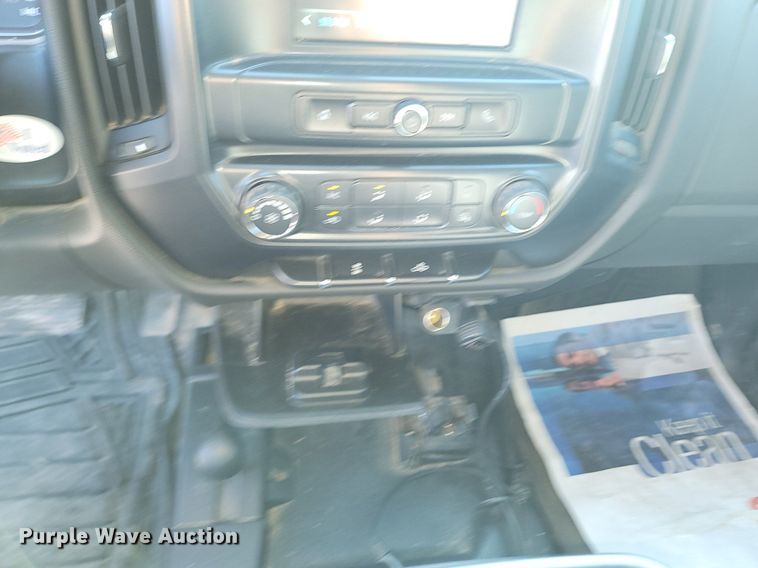 image for item OG9346 2018 Chevrolet Silverado 1500  Double Cab pickup truck