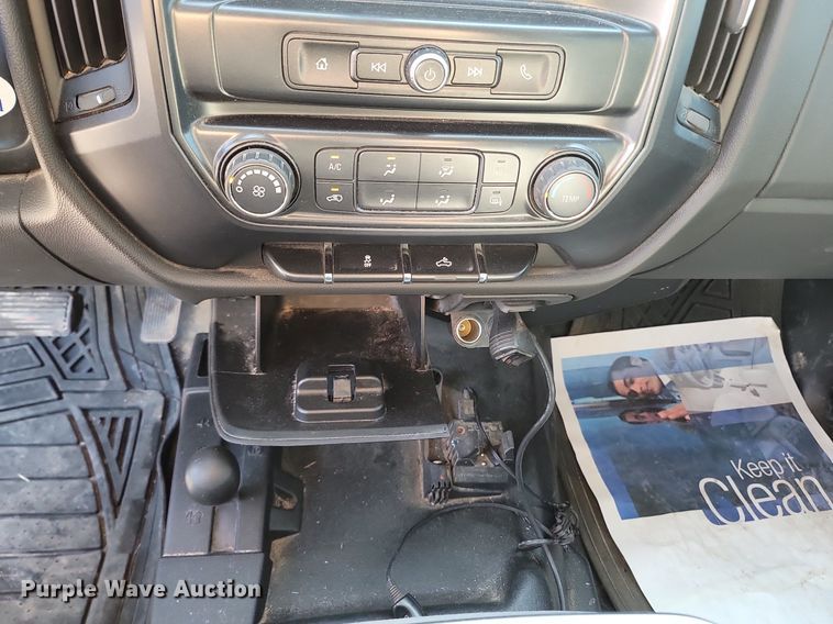 image for item OG9346 2018 Chevrolet Silverado 1500  Double Cab pickup truck