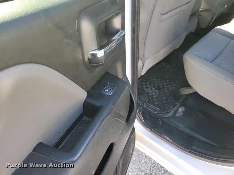 image for item OG9346 2018 Chevrolet Silverado 1500  Double Cab pickup truck