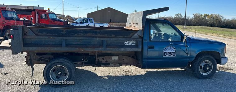 image for item OK9135 1991 Chevrolet 3500  dump bed pickup truck