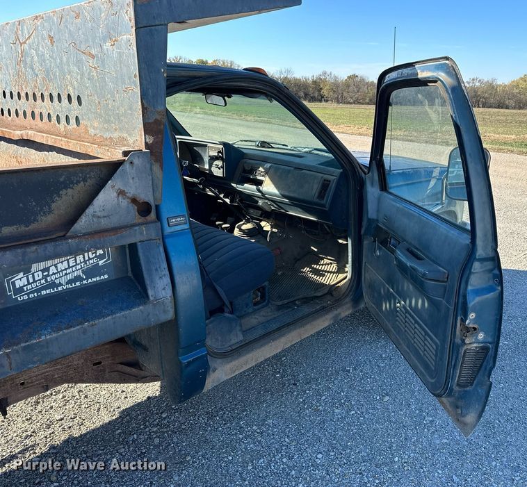 image for item OK9135 1991 Chevrolet 3500  dump bed pickup truck