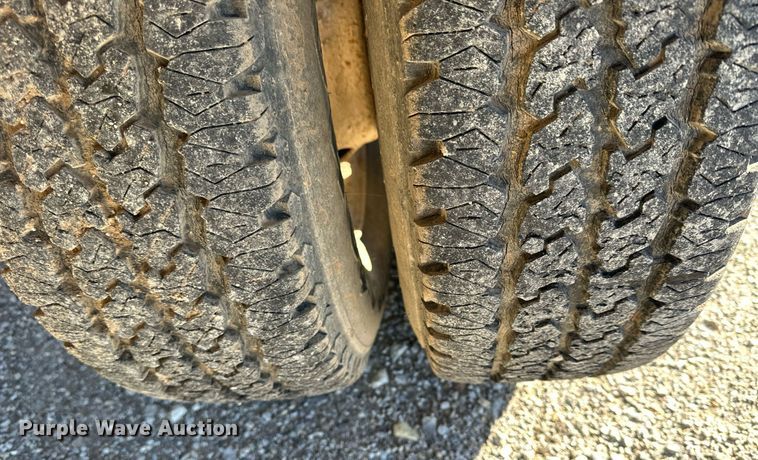 image for item OK9135 1991 Chevrolet 3500  dump bed pickup truck