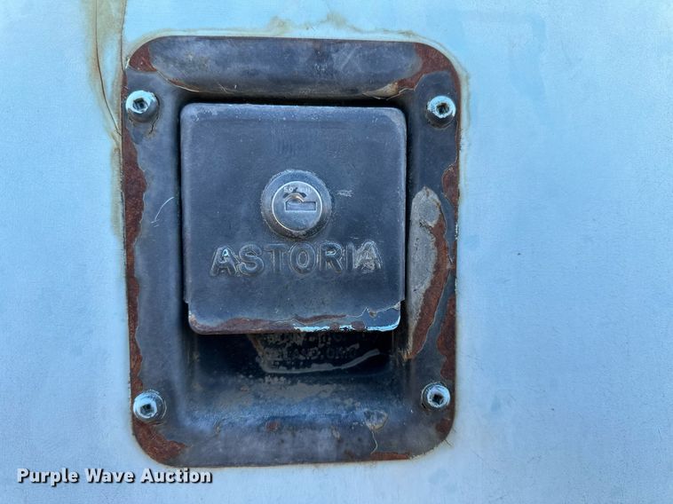 image for item OK9139 1972 Ford F700  digger derrick truck