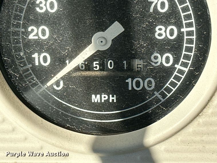 image for item OK9139 1972 Ford F700  digger derrick truck