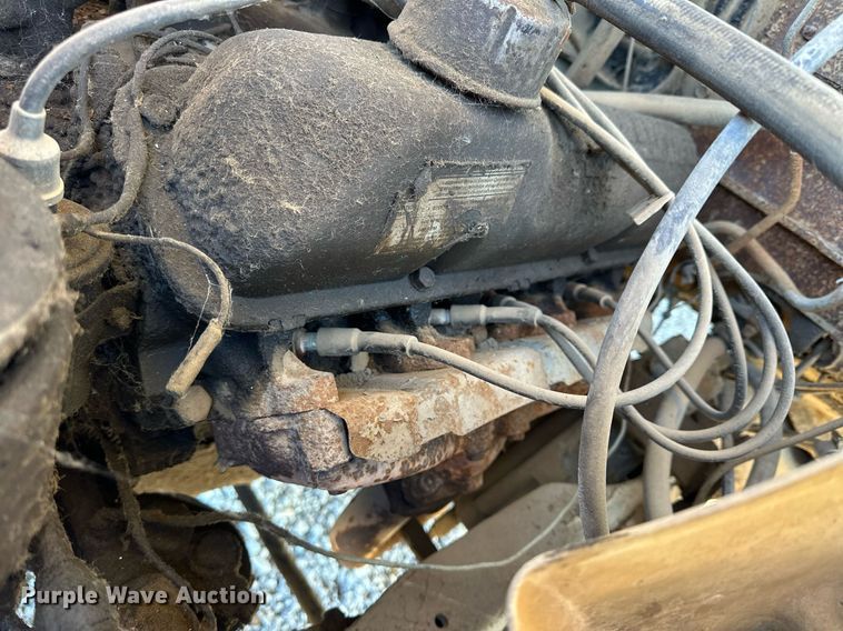 image for item OK9139 1972 Ford F700  digger derrick truck