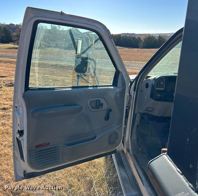 image for item OK9185 1998 Chevrolet Cheyenne C3500  dump bed pickup truck