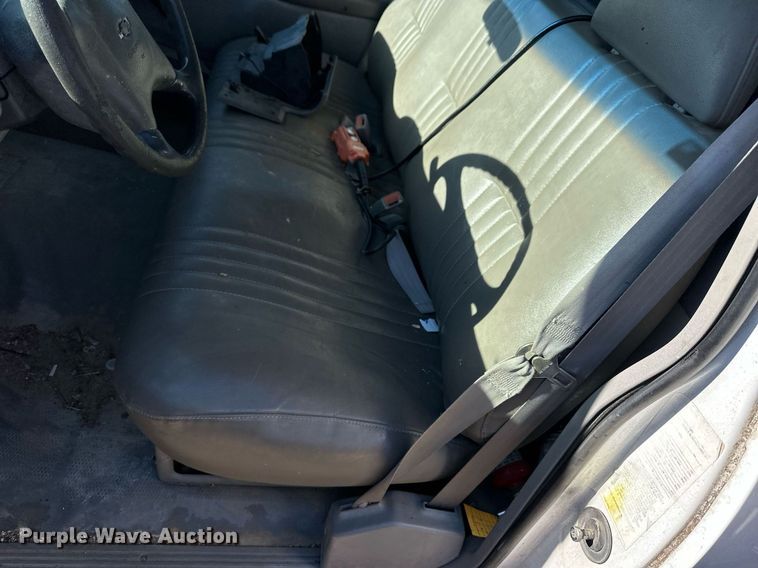 image for item OK9185 1998 Chevrolet Cheyenne C3500  dump bed pickup truck