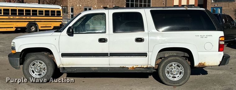 image for item OK9297 2001 Chevrolet Suburban  SUV