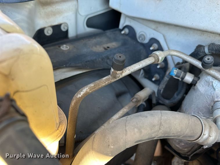 image for item OK9297 2001 Chevrolet Suburban  SUV