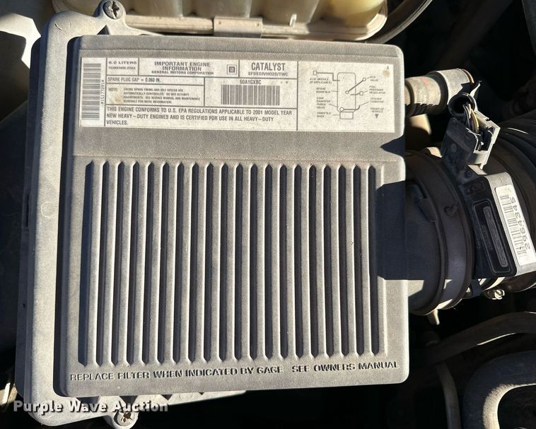 image for item OK9297 2001 Chevrolet Suburban  SUV