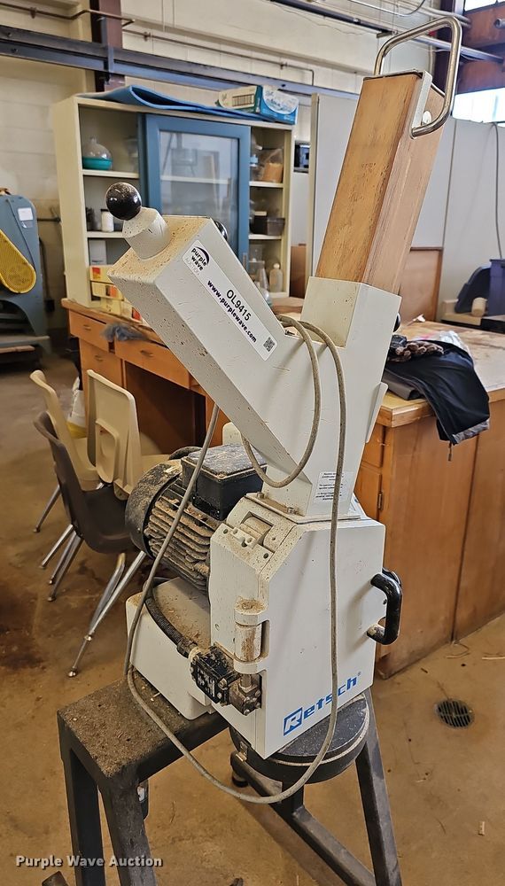 image for item OL9415 2007 Retsch SM2000  cutting mill