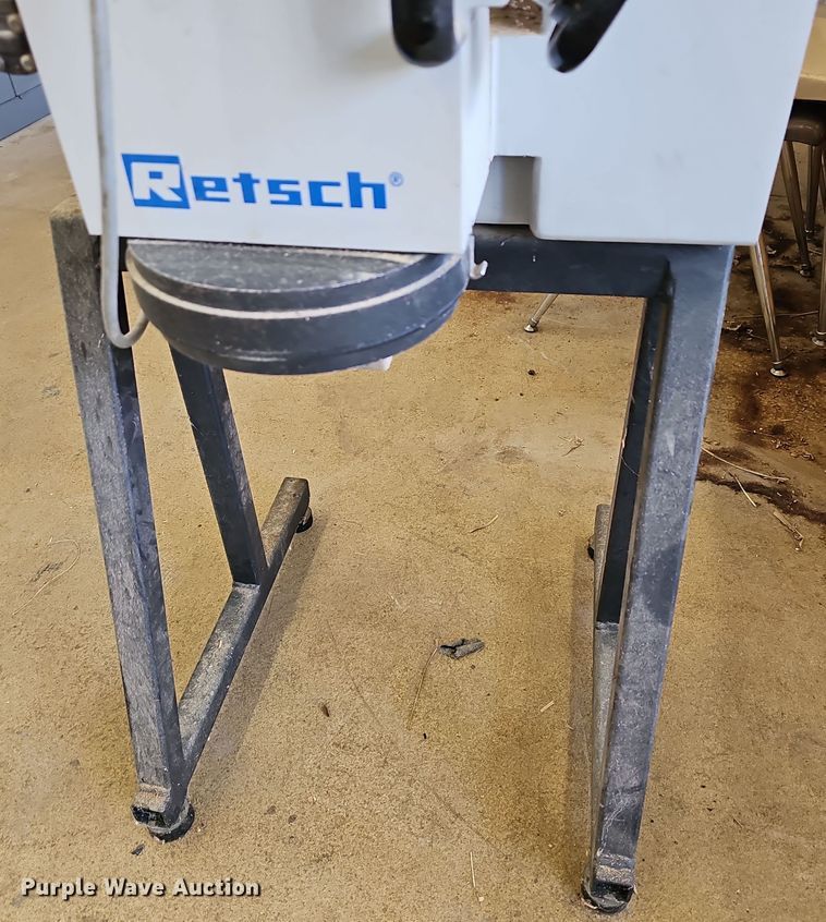 image for item OL9415 2007 Retsch SM2000  cutting mill