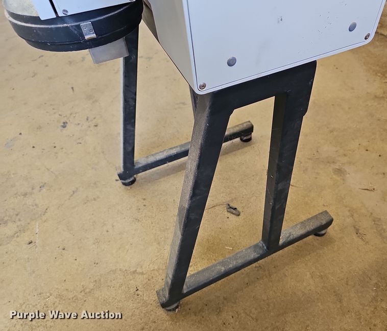 image for item OL9415 2007 Retsch SM2000  cutting mill