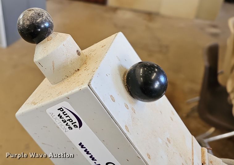 image for item OL9415 2007 Retsch SM2000  cutting mill