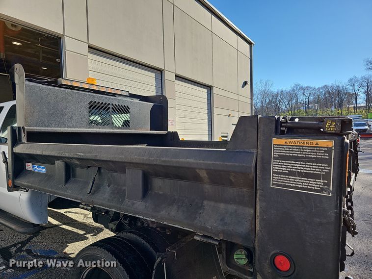 image for item OL9419 2012 Ford F450 Super Duty XL  Crew Cab dump truck