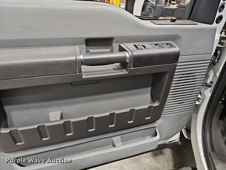 image for item OL9419 2012 Ford F450 Super Duty XL  Crew Cab dump truck