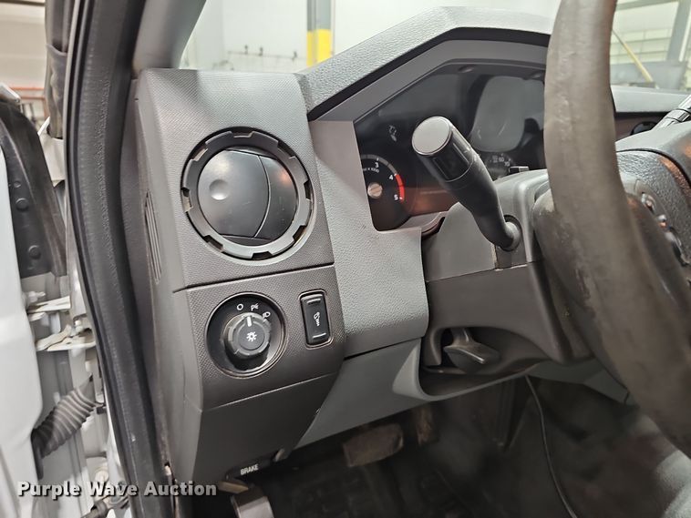 image for item OL9419 2012 Ford F450 Super Duty XL  Crew Cab dump truck