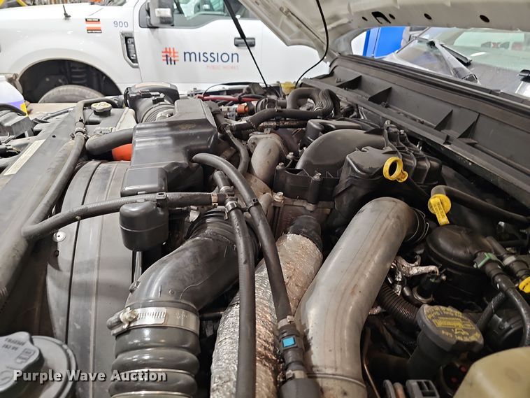 image for item OL9419 2012 Ford F450 Super Duty XL  Crew Cab dump truck