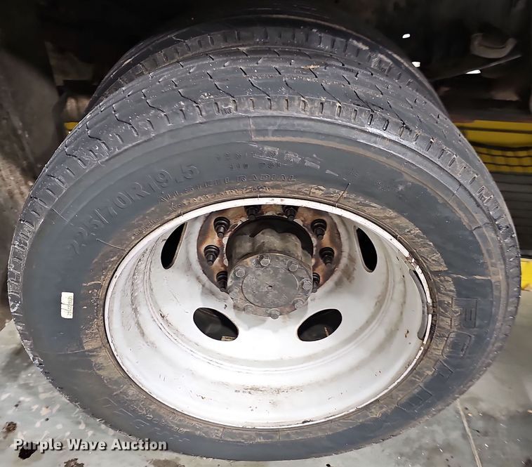 image for item OL9419 2012 Ford F450 Super Duty XL  Crew Cab dump truck