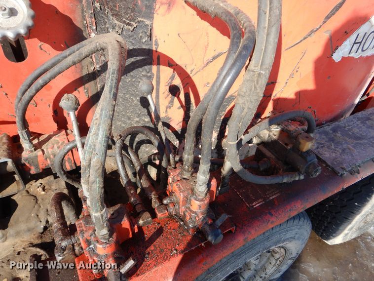 image for item OL9421 Crafco EZ Pour  melter applicator