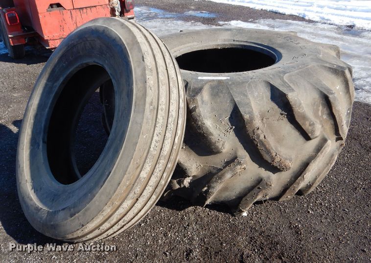 image for item OL9425 (2) tires