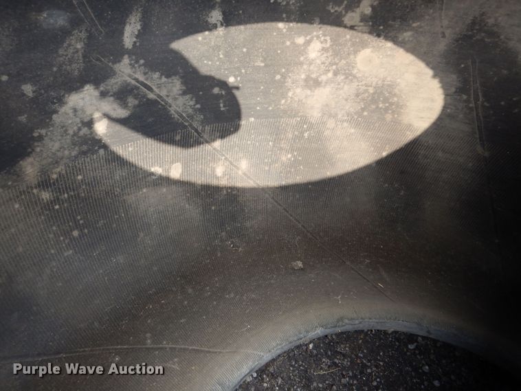 image for item OL9425 (2) tires