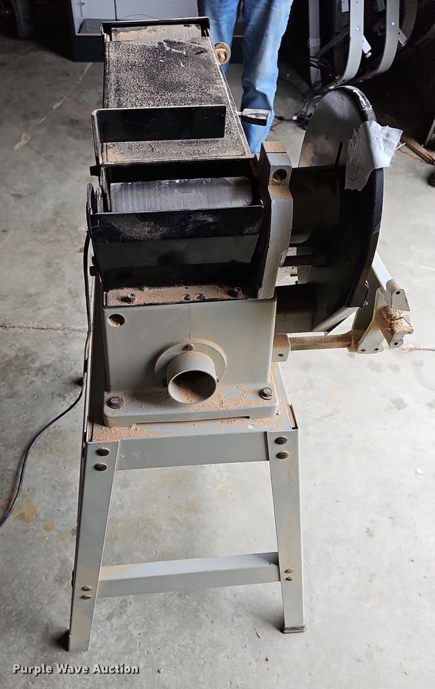 Delta 31695 belt/disc sander in Chapman, KS Item OL9455 for sale