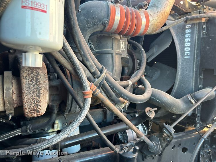 image for item OM9003 1991 International 2574  semi truck