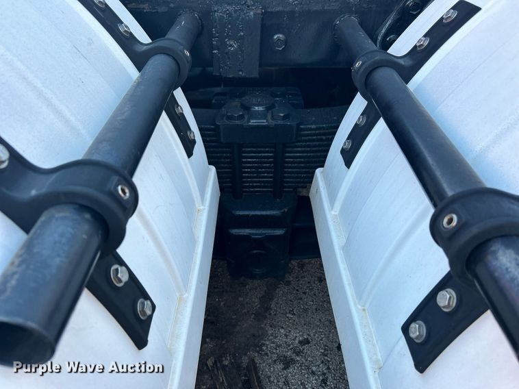 image for item OM9003 1991 International 2574  semi truck