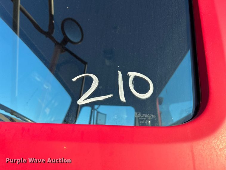 image for item OM9003 1991 International 2574  semi truck