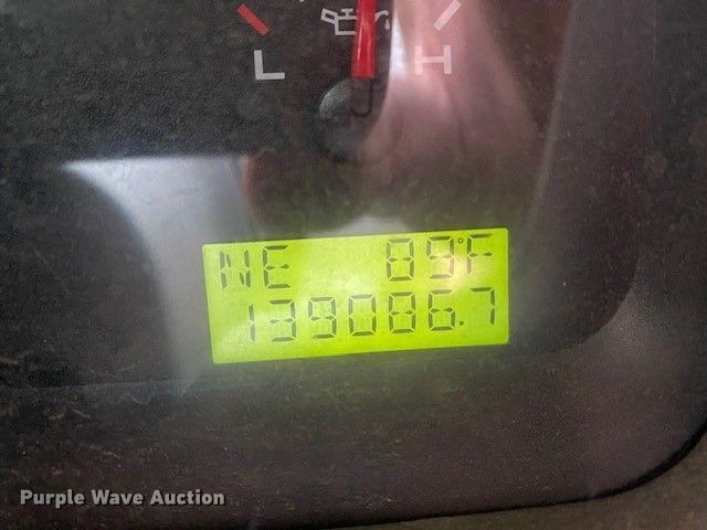 image for item OM9009 2004 Ford F150  SuperCab pickup truck