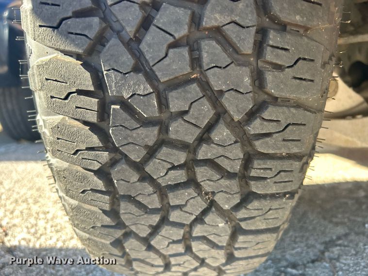 image for item OM9009 2004 Ford F150  SuperCab pickup truck