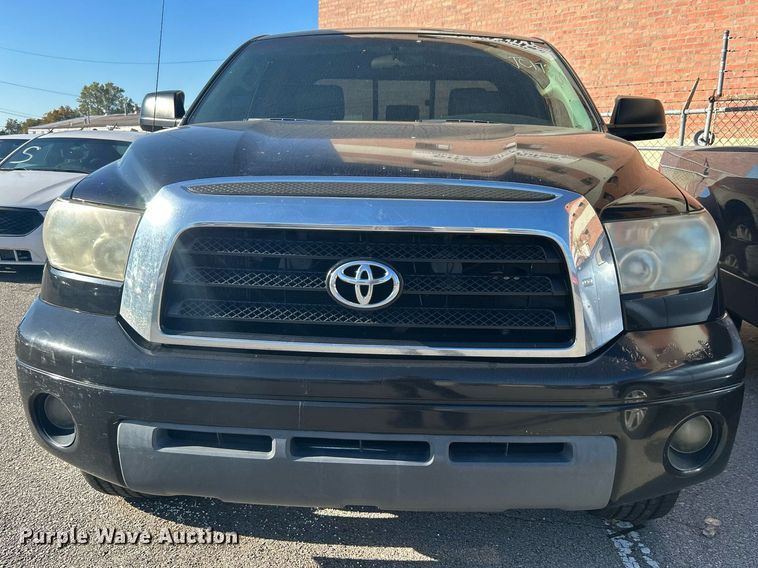 image for item OM9010 2007 Toyota Tundra  Double Cab pickup truck