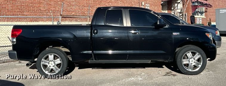 image for item OM9010 2007 Toyota Tundra  Double Cab pickup truck