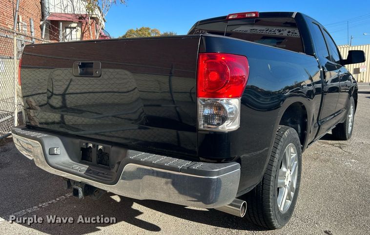 image for item OM9010 2007 Toyota Tundra  Double Cab pickup truck