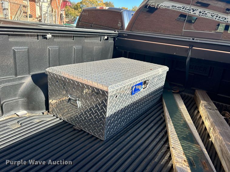 image for item OM9010 2007 Toyota Tundra  Double Cab pickup truck