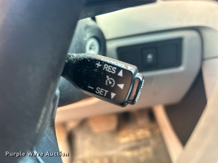 image for item OM9010 2007 Toyota Tundra  Double Cab pickup truck