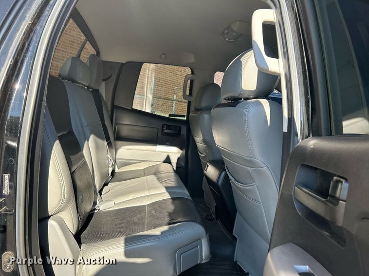 image for item OM9010 2007 Toyota Tundra  Double Cab pickup truck