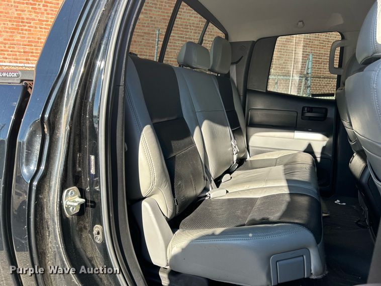 image for item OM9010 2007 Toyota Tundra  Double Cab pickup truck